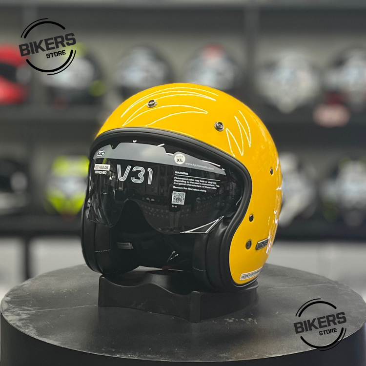 HJC V31 Helmet -  a Classic helmet